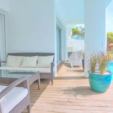 Sleeps 4 Pool Air Con T607810 Appartamento